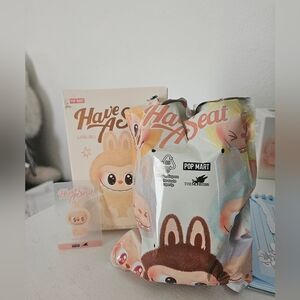 Have A Seat Labubu Keychain Pop Mart - Pink Dada